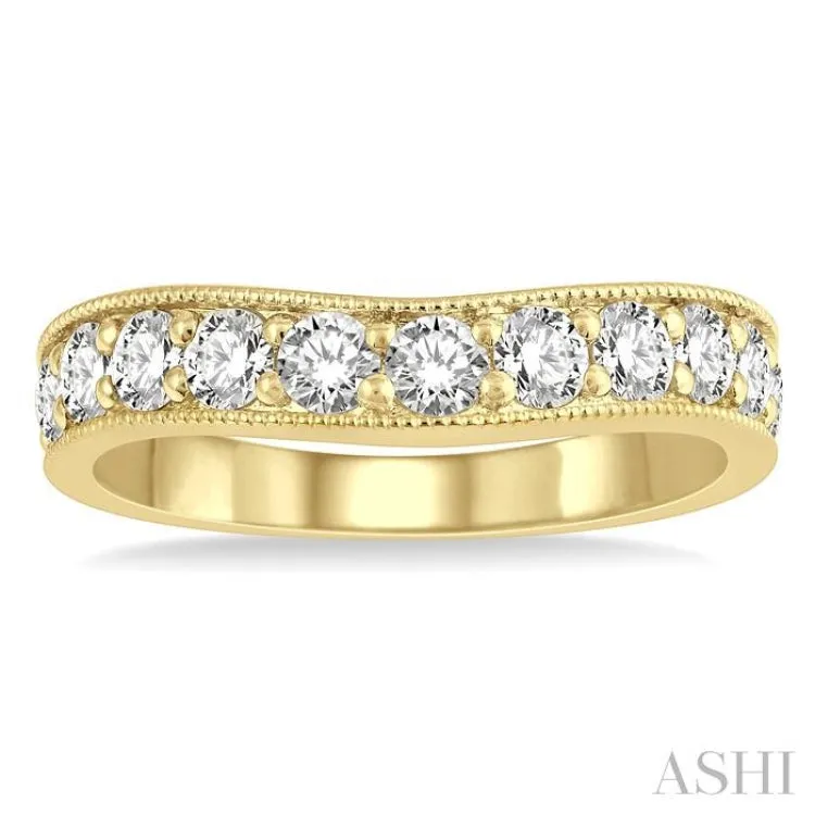 1 ctw Arched Round Cut Diamond Wedding Band in 14K Yellow Gold