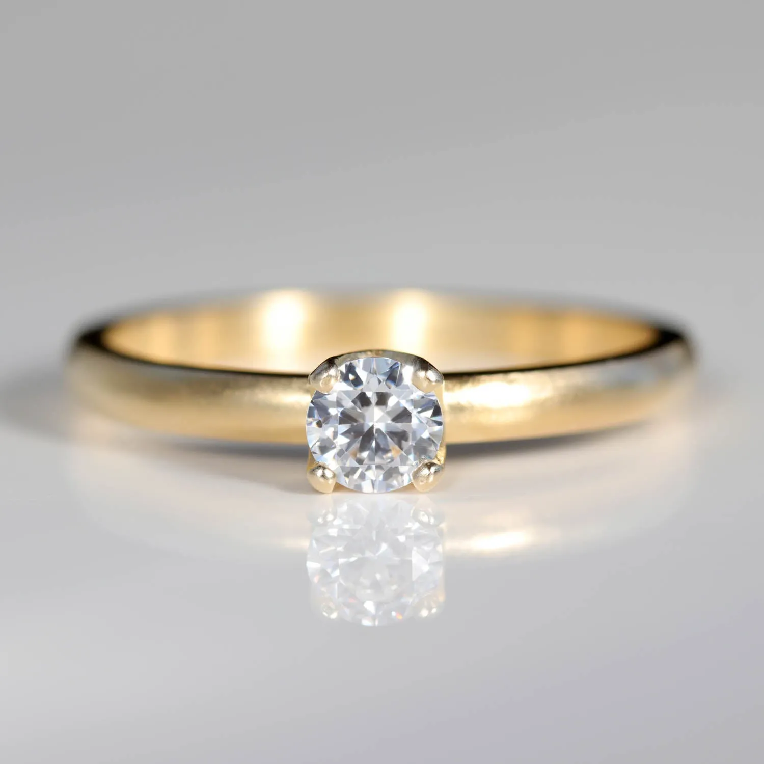 4mm Crown Solitaire