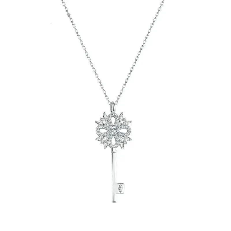 925 Sterling Silver Snowflake Key Pendant Necklace for Women Birthday Gift Clear Cubic Zircon Fashion Jewelry