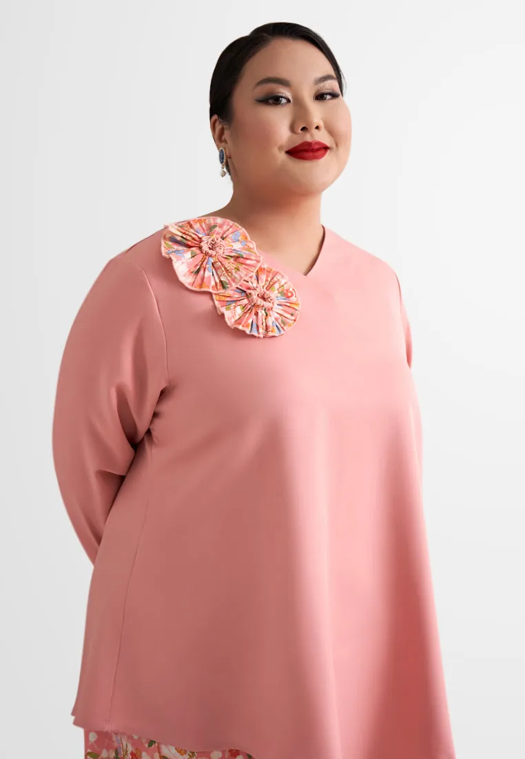 Arisya Asymmetrical Floral Brooch Kurung