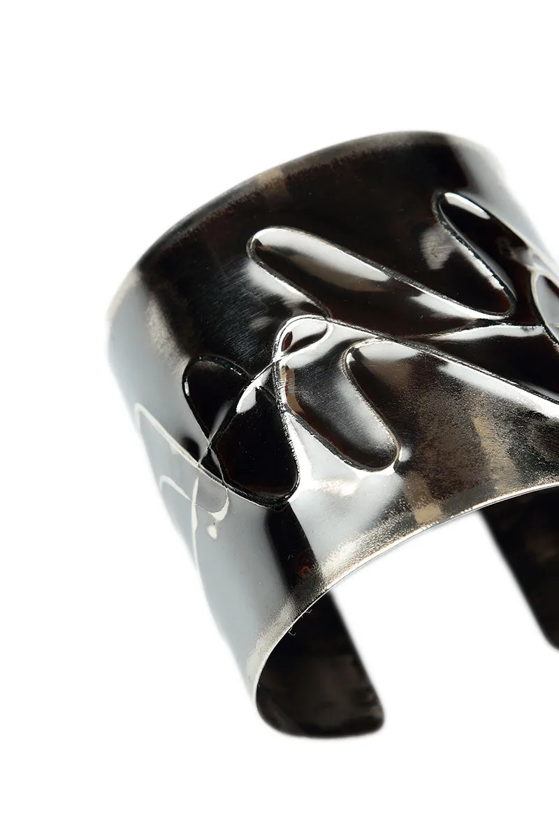 Curves Metal Cuff Bracelet