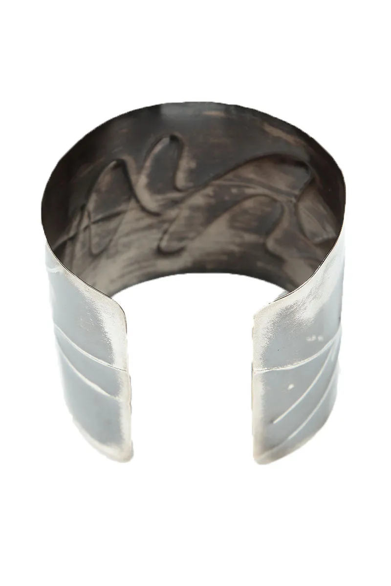 Curves Metal Cuff Bracelet