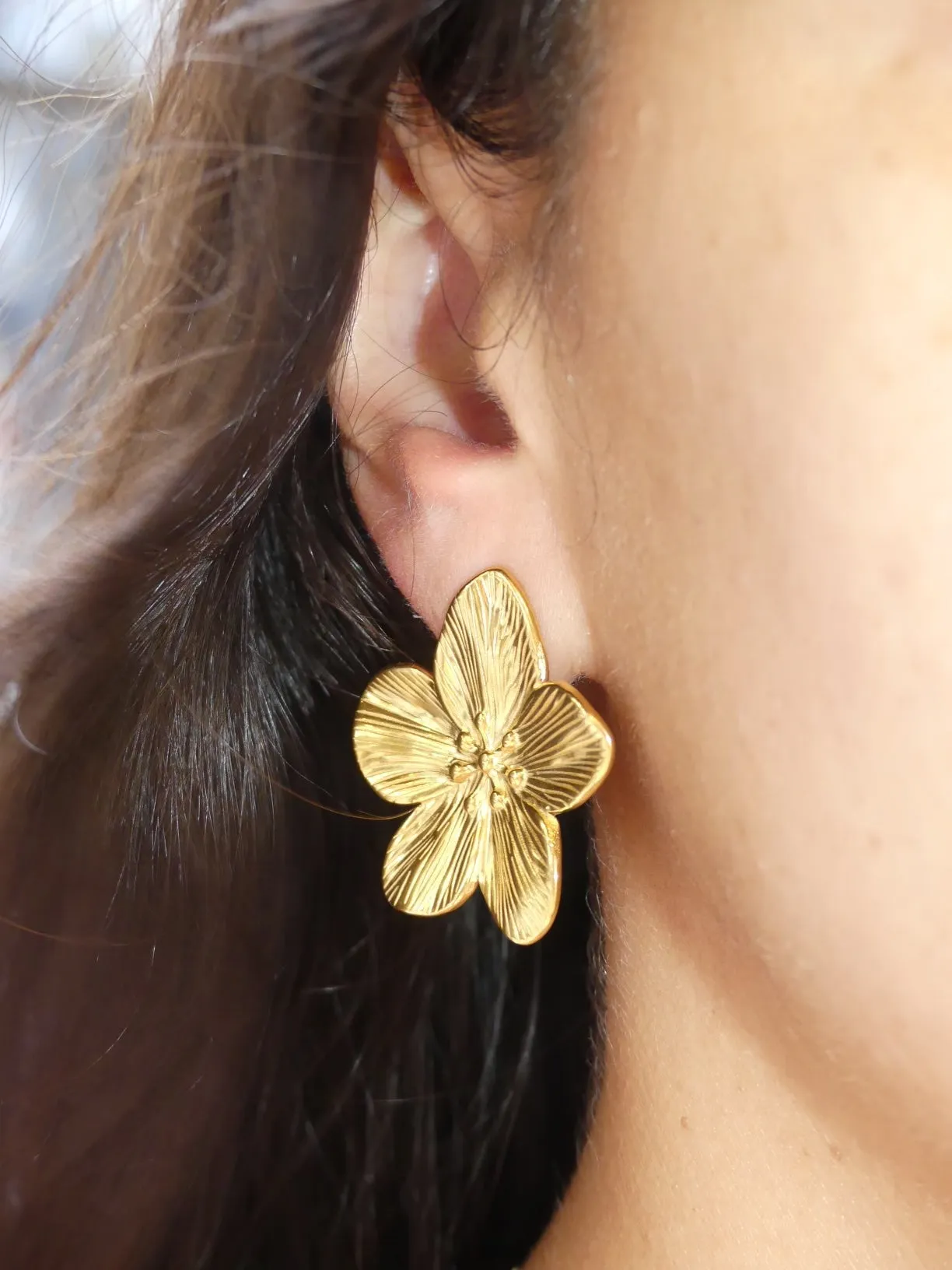 Golden Flower Stud Earrings 18K Gold Plated KESLEY Women's Jewelry Big Stud Earrings