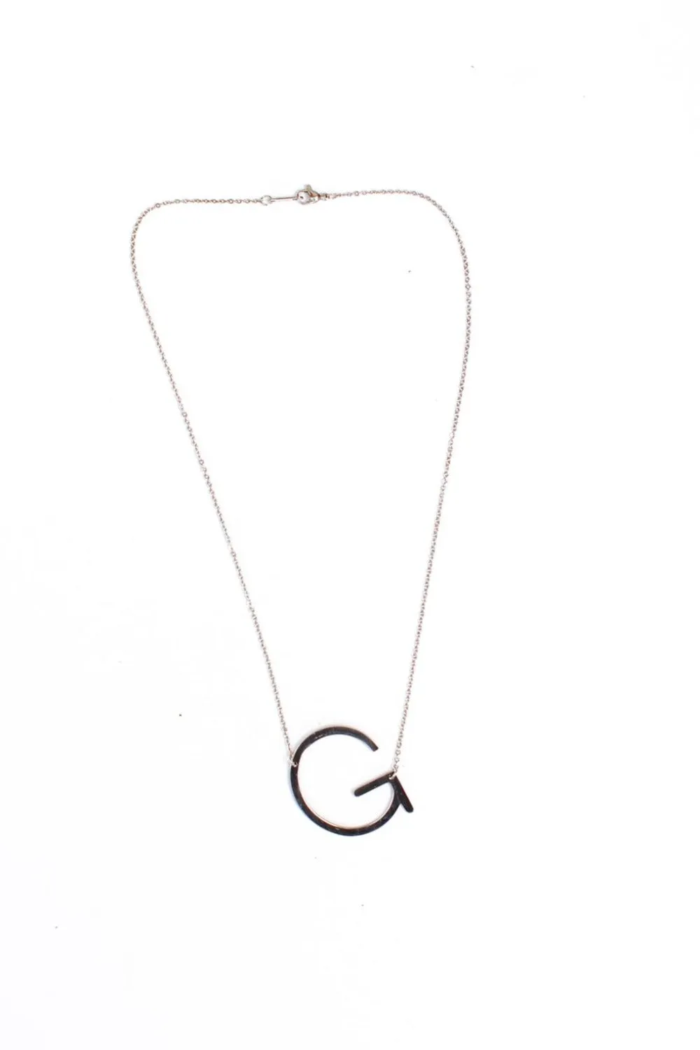 maran initial necklaces