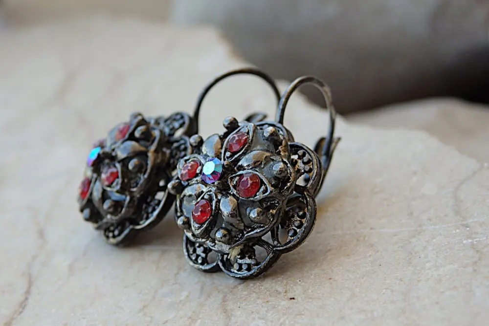 Red flower earring