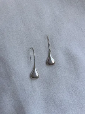 silver drop earrings E211