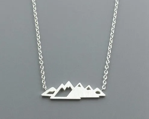 Simple Snowy Mountain Top Pendant Necklaces Hiking