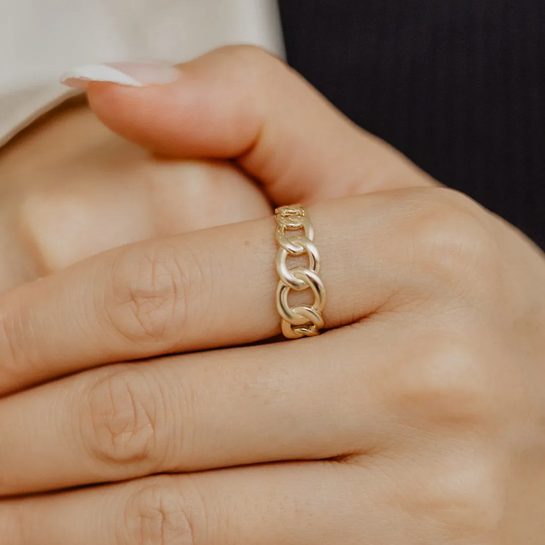 Solid Gold Interlock Ring