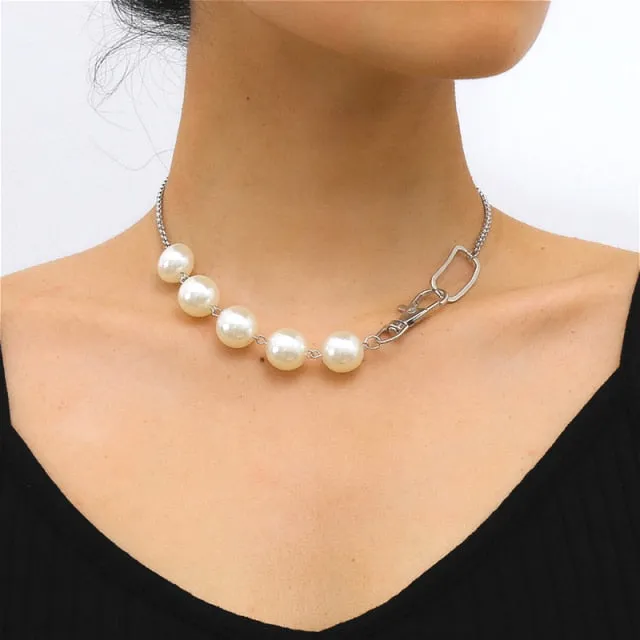 VenusFox Elegant White Pearl Choker Necklace For Women Aesthetic Gold Color Heart Pendant Necklaces Jewelry Accessories Collier Femme