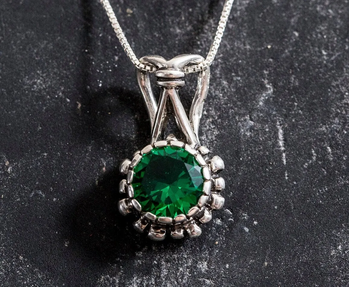 Vintage Emerald Necklace - Round Green Pendant - Green Emerald Pendant