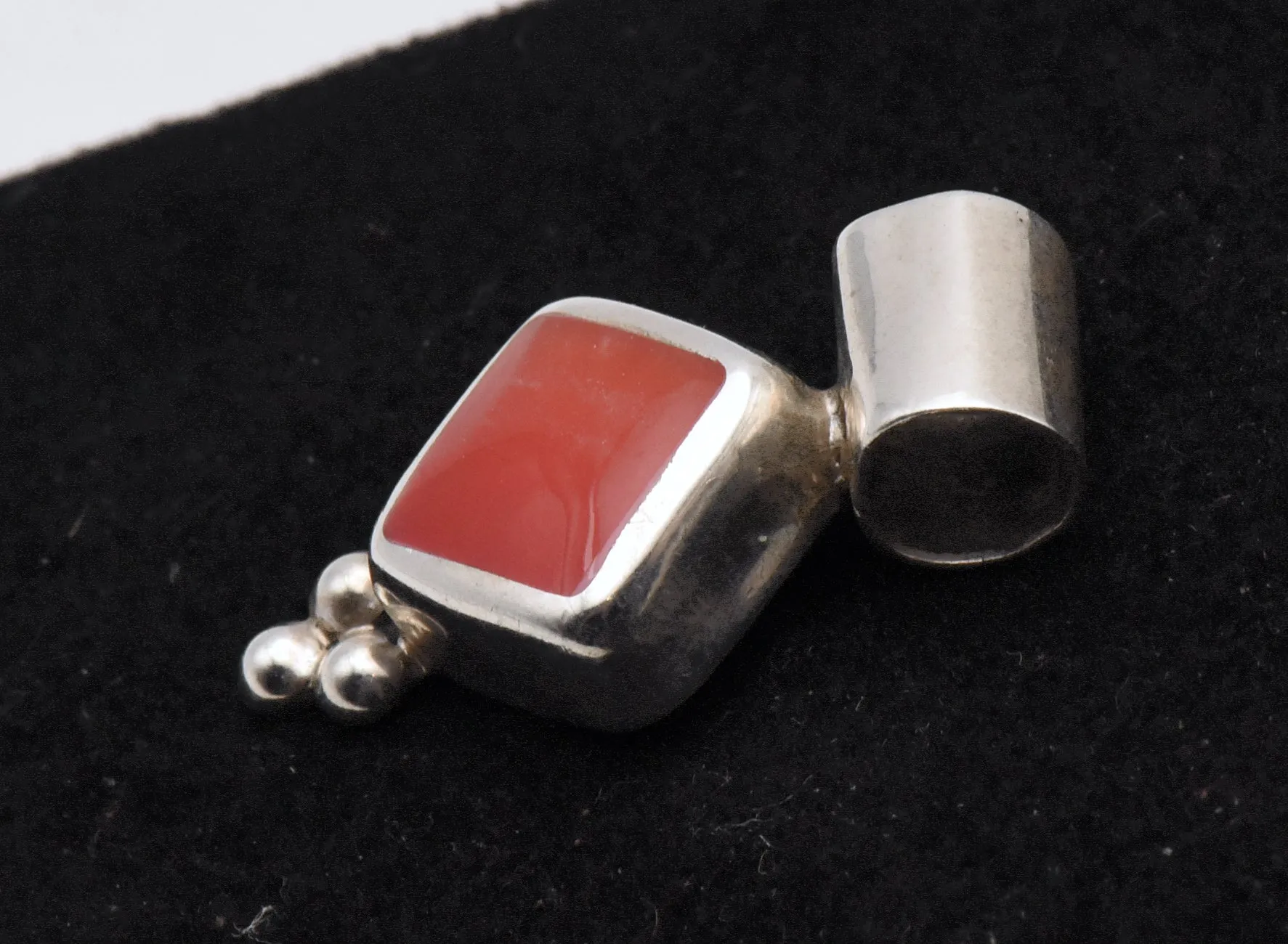 Vintage Inlaid Carnelian Sterling Silver Pendant